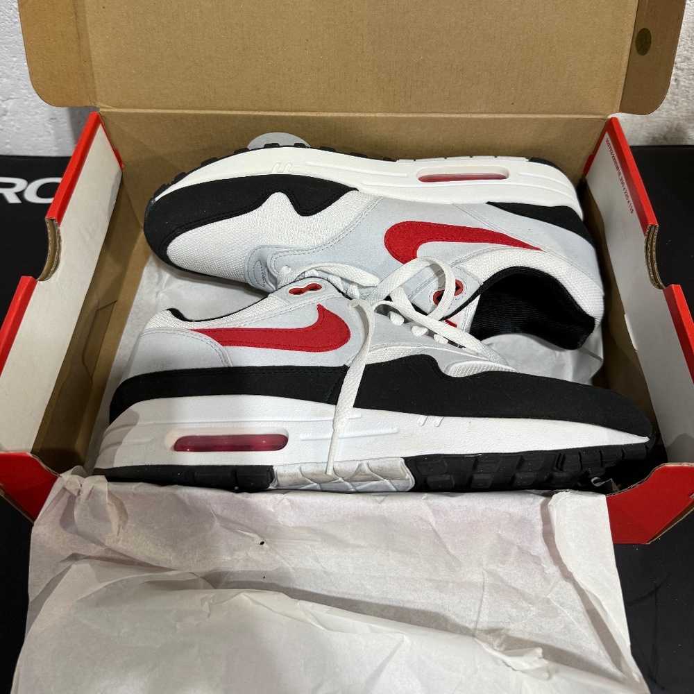 Nike Air Max 1 “University Red” Size 10